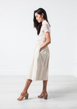 Carica l'immagine nel visualizzatore di Gallery, Eulera Leather Skirt in Cream
