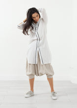 Load image into Gallery viewer, Tanjore Button Up