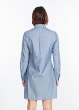 Carica l'immagine nel visualizzatore di Gallery, Chambray Shirtdress in Blue