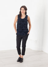 Carica l'immagine nel visualizzatore di Gallery, Ruffled Tank Top in Navy