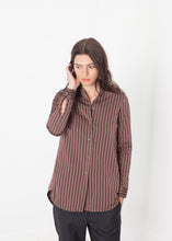 Carica l'immagine nel visualizzatore di Gallery, Sheen Button-Up in Red/Tan