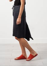 Carica l'immagine nel visualizzatore di Gallery, Double Pocket Skirt