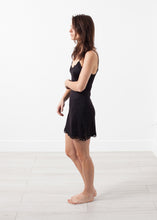 Carica l'immagine nel visualizzatore di Gallery, Delicious Lace Slip