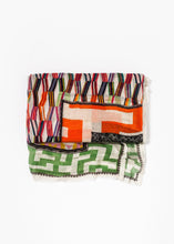 Carica l'immagine nel visualizzatore di Gallery, Compostella Scarf