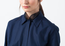Carica l'immagine nel visualizzatore di Gallery, Sheer Silk Collar Button Up