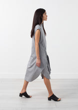 Carica l'immagine nel visualizzatore di Gallery, Embraced Tunic