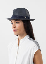 Carica l'immagine nel visualizzatore di Gallery, Hobo Hat