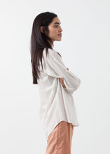 Carica l'immagine nel visualizzatore di Gallery, Classic Button Down