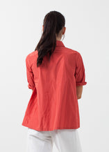 Carica l'immagine nel visualizzatore di Gallery, Short Sleeve Button Up