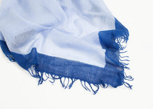 Carica l'immagine nel visualizzatore di Gallery, Erik Scarf