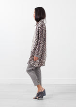 Carica l'immagine nel visualizzatore di Gallery, Silk Trench