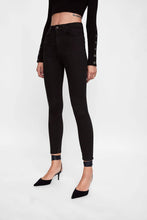 Carica l'immagine nel visualizzatore di Gallery, JEANS ZW PREMIUM HIGH WAIST REVOLVE BLACK