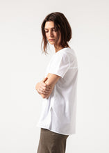 Load image into Gallery viewer, Pleat Back Blouse in White

