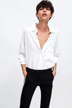 Carica l&#39;immagine nel visualizzatore di Gallery, JOGER WAIST TROUSERS WITH SIDE STRIPES
