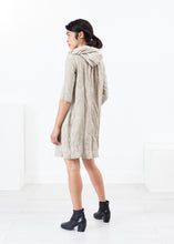 Carica l&#39;immagine nel visualizzatore di Gallery, Hemp Dress in Natural
