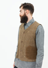 Load image into Gallery viewer, Work Vest in Tan
