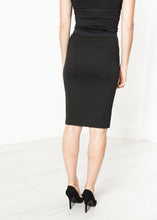 Carica l&#39;immagine nel visualizzatore di Gallery, Coopia Skirt in Black
