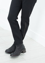 Carica l&#39;immagine nel visualizzatore di Gallery, Side Zip Slim Pant in Black
