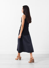 Carica l&#39;immagine nel visualizzatore di Gallery, Curved Stripe Knit Tank
