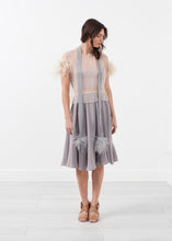 Carica l&#39;immagine nel visualizzatore di Gallery, Feather Sash
