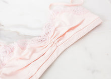 Carica l&#39;immagine nel visualizzatore di Gallery, Ruche Bra
