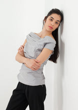 Carica l&#39;immagine nel visualizzatore di Gallery, Riot Top
