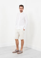 Carica l&#39;immagine nel visualizzatore di Gallery, Check Shorts
