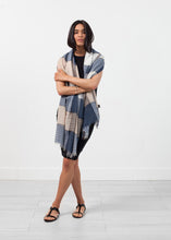 Carica l&#39;immagine nel visualizzatore di Gallery, Desna Dress
