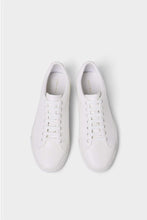 Carica l&#39;immagine nel visualizzatore di Gallery, EMBOSSED SNEAKERS
