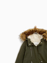 Load image into Gallery viewer, BASIC HOODED PARKA
