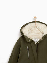 Load image into Gallery viewer, BASIC HOODED PARKA
