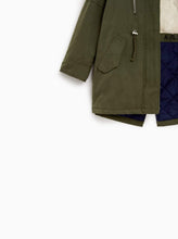 Load image into Gallery viewer, BASIC HOODED PARKA
