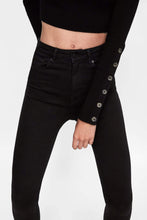 Carica l&#39;immagine nel visualizzatore di Gallery, JEANS ZW PREMIUM HIGH WAIST REVOLVE BLACK
