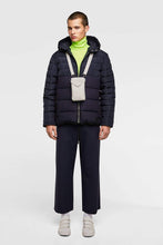 Carica l&#39;immagine nel visualizzatore di Gallery, CONTRAST PUFFER JACKET
