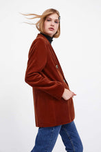 Carica l&#39;immagine nel visualizzatore di Gallery, DOUBLE-BREASTED CORDUROY BLAZER
