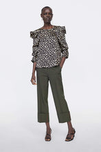 Carica l&#39;immagine nel visualizzatore di Gallery, DRAPED ANIMAL PRINT BLOUSE

